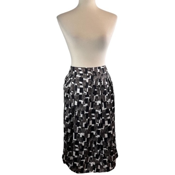 Lafayette 148 New York Abstract Geometric Print Knee Length Midi Pencil Skirt - Picture 9 of 9